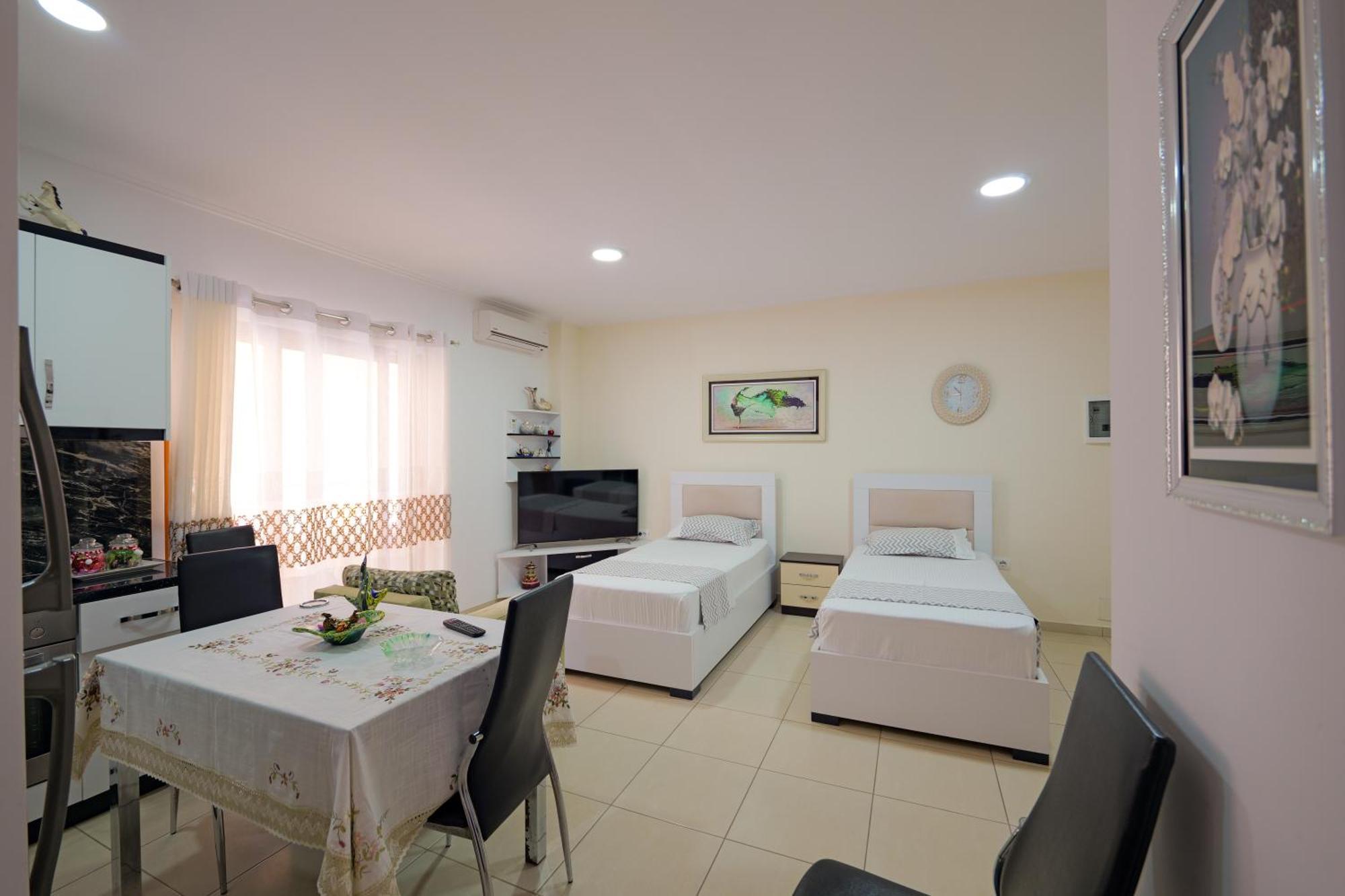 Hotel Chris كساميل المظهر الخارجي الصورة