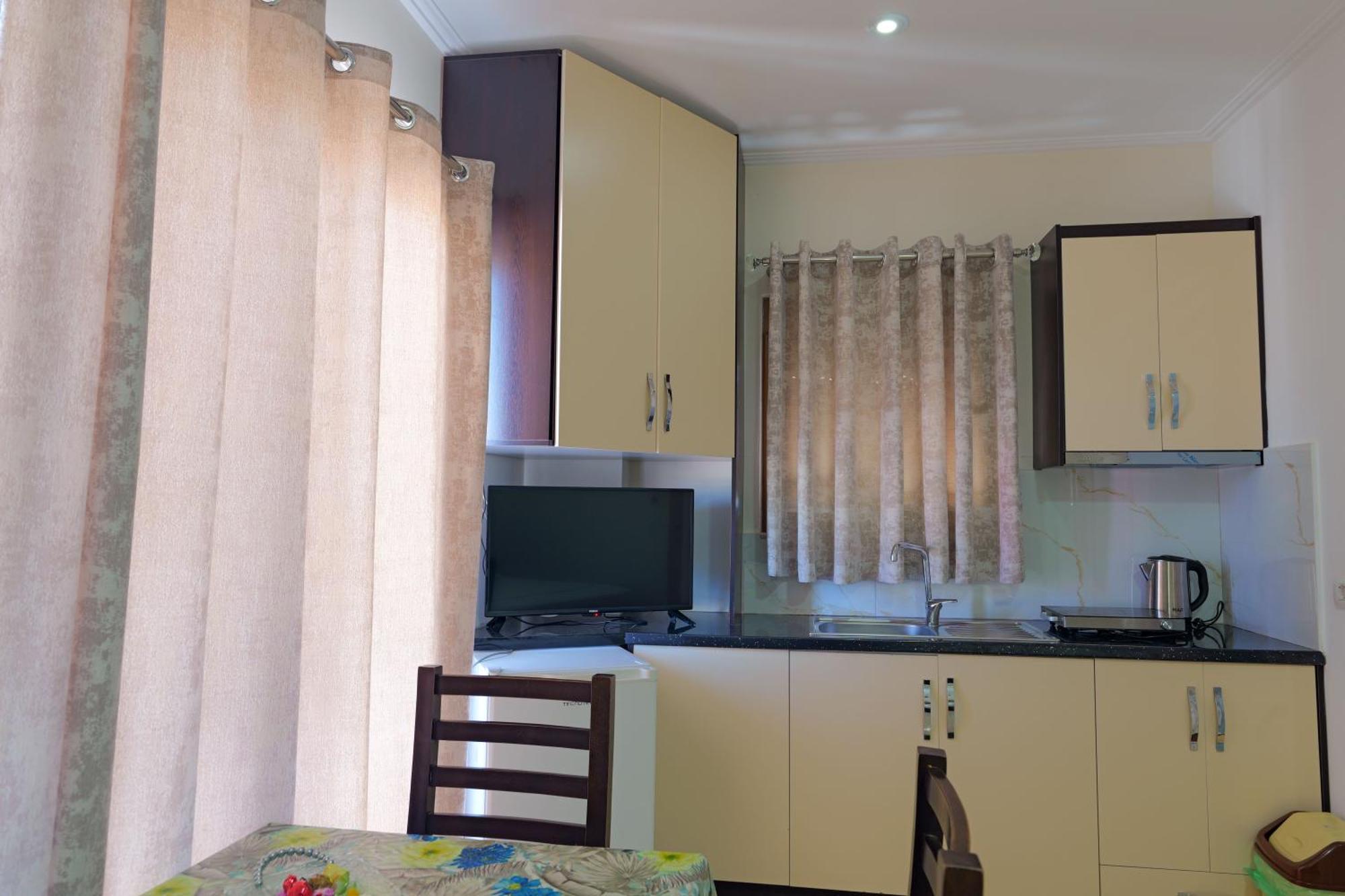 Hotel Chris كساميل المظهر الخارجي الصورة