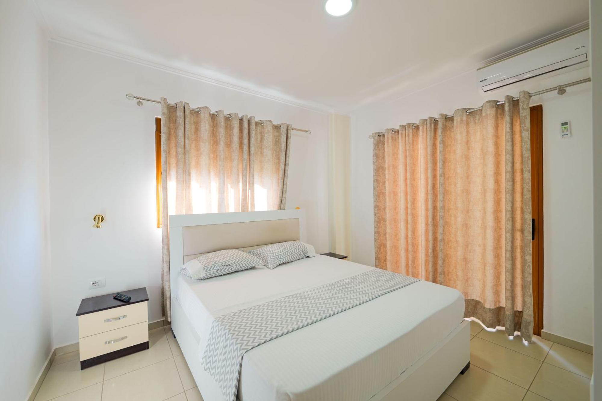 Hotel Chris كساميل المظهر الخارجي الصورة