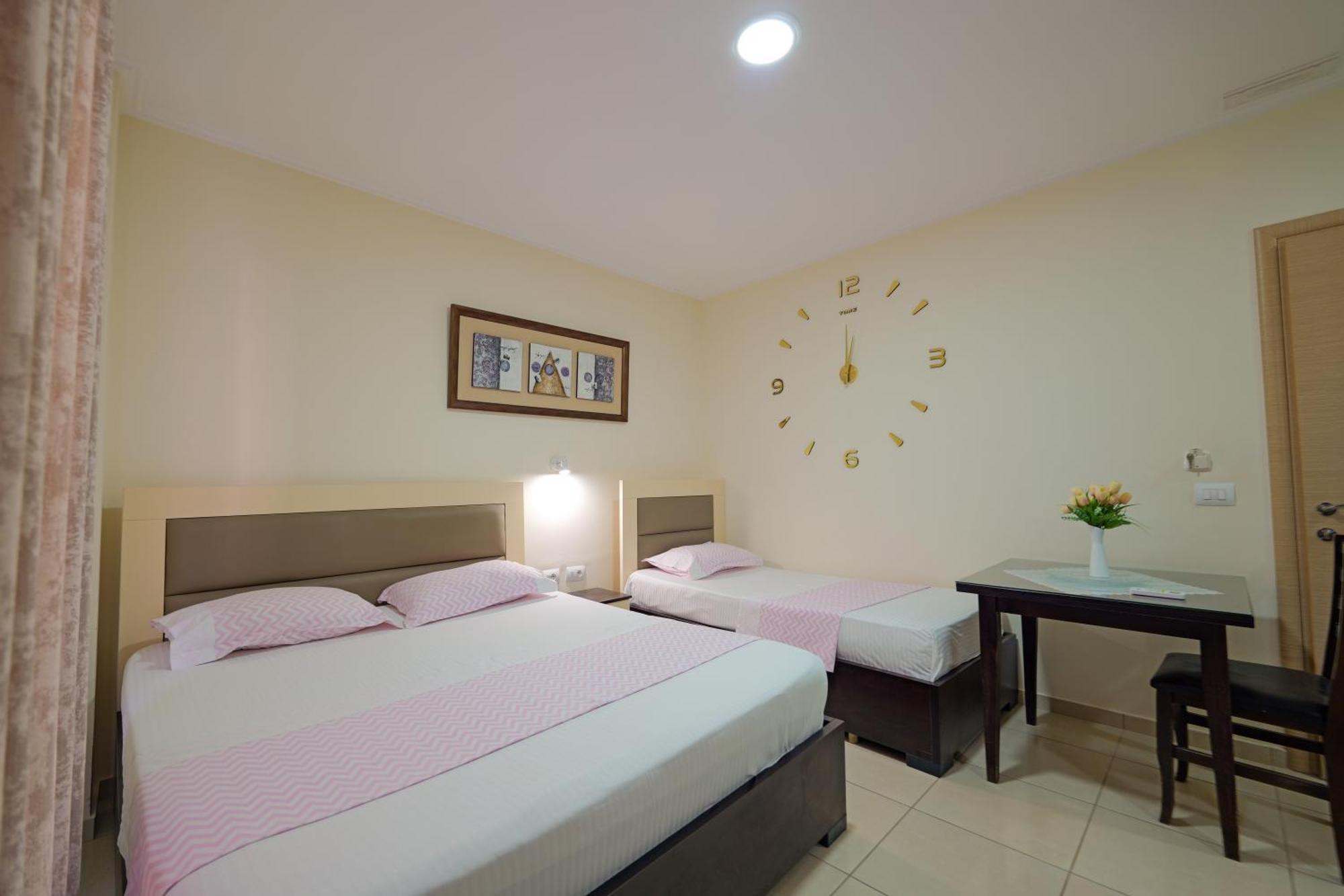 Hotel Chris كساميل المظهر الخارجي الصورة